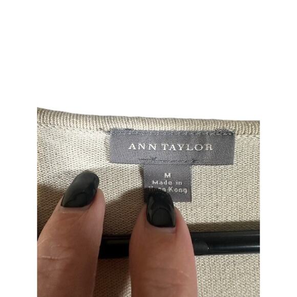 Ann Taylor Beige Long Sleeve Wrap Style Dressy Blouse Women Sz M - Picture 7 of 8